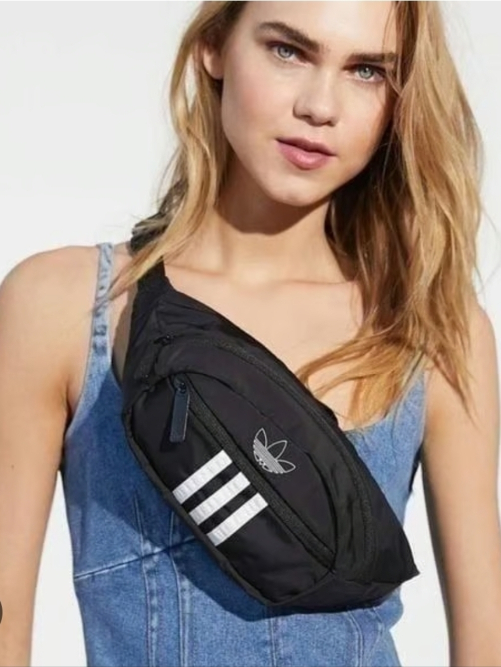 🔥Adidas 🔥Black and White Belt Bag🔥 NWT🔥